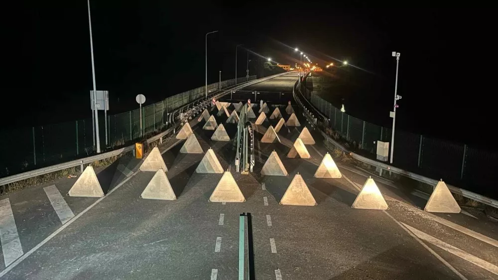 ''Zmajevi zobje'' na mostu čez reko Neman. Foto: litovsko obrambno ministrstvo