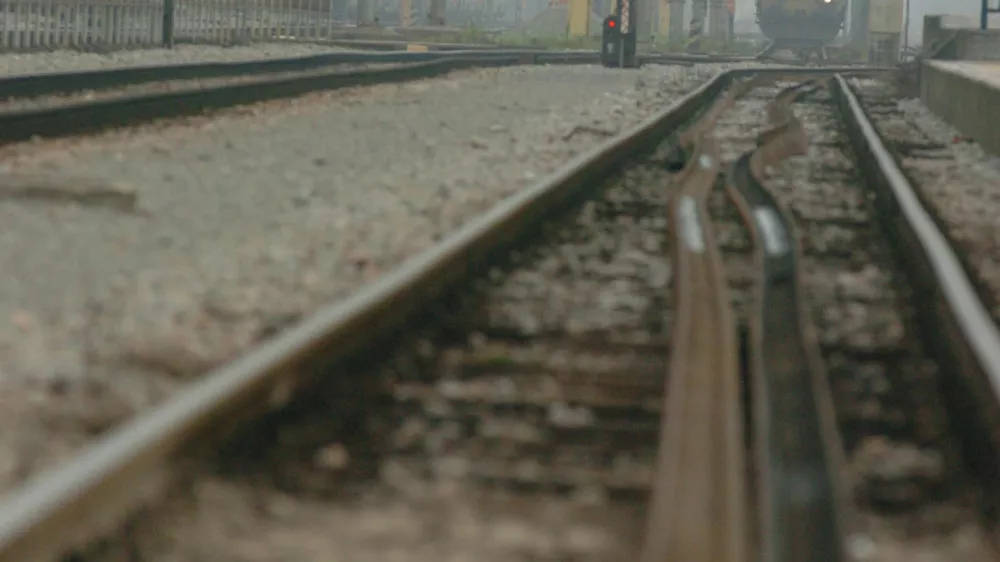 železniški tir - proga, Stavka železniškega prometa, opozorilna stavka - med 8. in 12. uro niso vozili vlaki v notranjem potniškem prometu in maloobmejni vlaki, Sindikat železniškega prometa Slovenije, protest železničarjev, Železniška postaja Ljubljana, Slovenske železnice, SŽ //FOTO: Jaka Adamič OPOMBA: ZA OBJAVO V ČASOPISU DNEVNIK