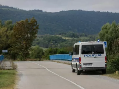 15.09.2023., Slunj - Potpredsjednik Vlade i ministar unutarnjih poslova RH Davor Bozinovic obisao je policijske sluzbenike koji rade na zastiti drzavne granice i suzbijanju nezakonitih migracija uz podrucje granicne crte s Bosnom i Hercegovinom. Photo: Luka Stanzl/PIXSELL