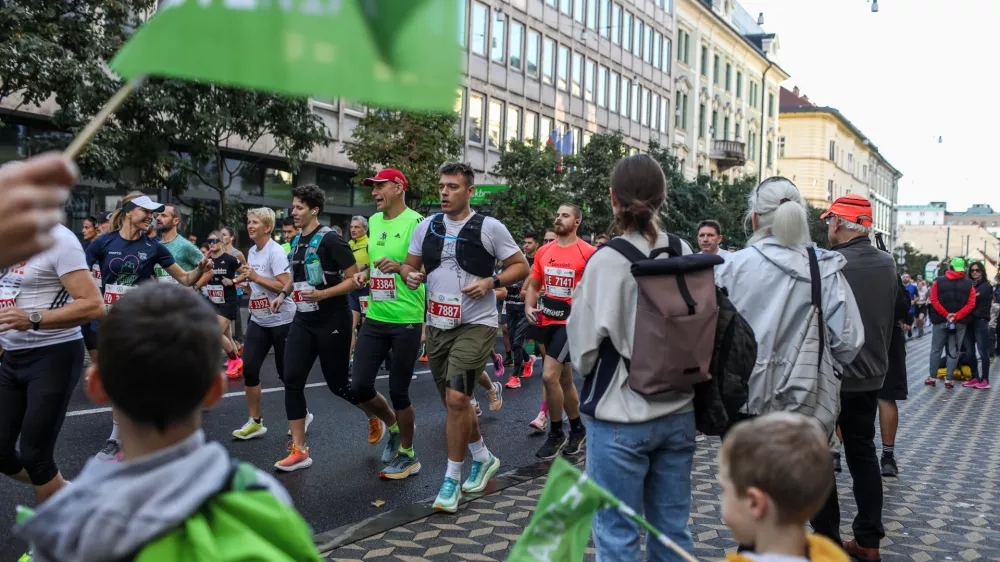 - maraton 42 km -- polmaraton 21 km -- tek- 22. 10.2023 - 27. Ljubljanski maraton 2023 - največji tekaški dogodek v Sloveniji - //FOTO: Bojan Velikonja