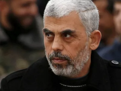 FILE PHOTO: Hamas leader Yehya Al-Sinwar attends a rally in Khan Younis in the southern Gaza Strip January 7, 2016. Picture taken January 7, 2016. REUTERS/Mohammed Salem/File Photo