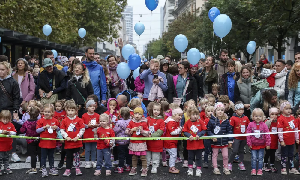 - 19.10.2024 - Ljubljanski maraton - Lumpi tek, otroci, tekači//FOTO: Jaka Gasar