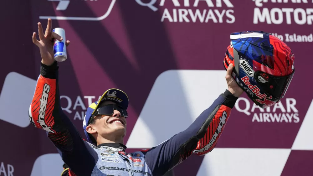 MotoGP - Australian Grand Prix - Phillip Island Grand Prix Circuit, Phillip Island, Australia - October 20, 2024 Gresini Racing MotoGP's Marc Marquez celebrates his victory on the podium REUTERS/Asanka Brendon Ratnayake