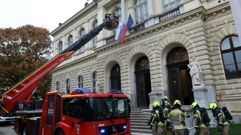 13.10.2024 - Reševanje človeških življenj in kulturne dediščine! Narodni muzej Slovenije, gasilciFoto: Tomaž Skale