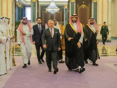 22 October 2024, Saudi Arabia, Riyadh: Saudi Crown Prince Mohammed Bin Salman (R) meets with Jordanian King Abdullah II. Photo: -/petra/dpa