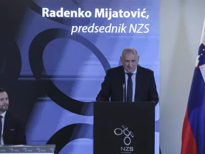 Radenko Mijatović bo še štiri leta vodil Nogometno zvezo Slovenije, ki ima 73.500 registriranih igralcev in igralk ter prihodke okrog 25 milijonov evrov. Foto: Jaka Gasar