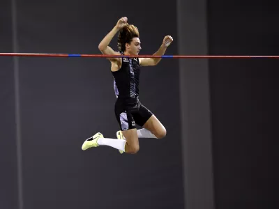 ﻿dpatop - 15 February 2020, Scotland, Glasgow: Sweden''s Armand Duplantis competes during the men's pole vault at the Muller Indoor Grand Prix at Emirates Arena. Photo: Ian Rutherford/PA Wire/dpa