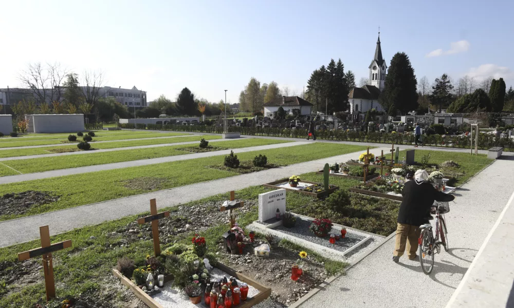 29.10.2024 - pokopališče Vič - prenovljeni delFOTO: LUka Cjuha