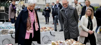 Ljubljana.Spremljevalni program v okviru monetarne seje sveta ECB.Sprehod predstavnikov Evropske centralne banke (ECB) in Banke Slovenije (BS) po centru Ljubljane, ob robu seje sveta ECB.Predsednica ECB Christine Lagarde in guverner BS Bostjan Vasle.