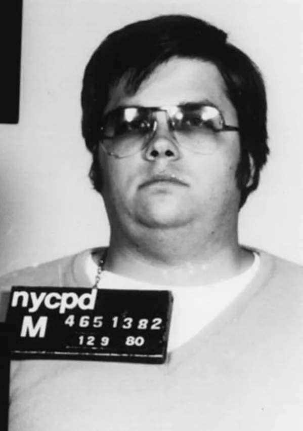 John Lennon's assassin Mark David Chapman poses for a mugshot on December 9, 1980 in New York. (Photo by Bureau of Prisons/Getty Images) / Foto: Donaldson Collection