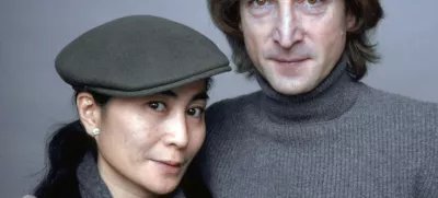 John Lennon and Yoko Ono photographed on November 2, 1980 - the first time in five years that Lennon had been photographed professionally and the last comprehensive photo shoot of his life. (Photo by Jack Mitchell/Getty Images) / Foto: Jack Mitchell