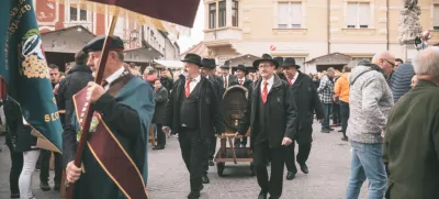 V sklopu največjega praznika vina se tudi letos na Ptuju pripravlja bogato dogajanje pod organizacijskim okriljem Javnega zavoda Ptuj in Mestne občine Ptuj, v sodelovanju z lokalnimi vinarji. F visitptuj