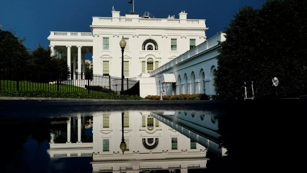 A view of the White House as a thunderstorm passes over Washington, U.S., July 31, 2024. REUTERS/Nathan Howard   TPX IMAGES OF THE DAY