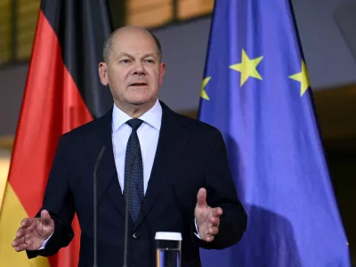 FILE PHOTO: German Chancellor Olaf Scholz attends a media briefing at the Chancellery after sacking Finance Minister Christian Lindner following a meeting with the heads of the so-called "Traffic Light Coalition" of the Social Democratic Party (SPD), the Greens and Lindner's Free Democratic Party (FDP), in Berlin, Germany, November 6, 2024. REUTERS/Annegret Hilse/File Photo