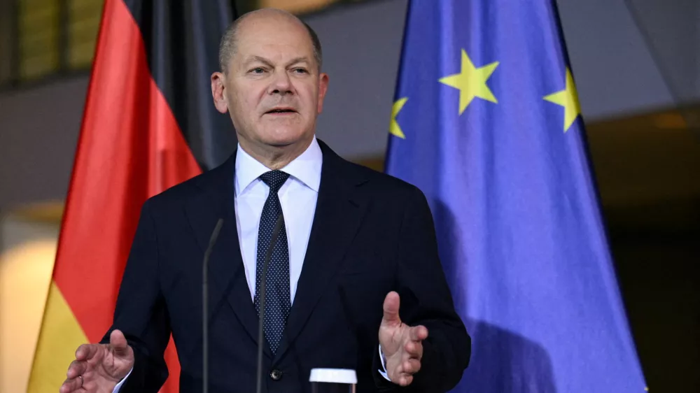 FILE PHOTO: German Chancellor Olaf Scholz attends a media briefing at the Chancellery after sacking Finance Minister Christian Lindner following a meeting with the heads of the so-called "Traffic Light Coalition" of the Social Democratic Party (SPD), the Greens and Lindner's Free Democratic Party (FDP), in Berlin, Germany, November 6, 2024. REUTERS/Annegret Hilse/File Photo