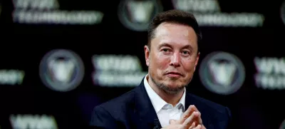 FILE PHOTO: Chief Executive Officer of SpaceX and Tesla and owner of Twitter, gestures as he attends the Viva Technology conference dedicated to innovation and startups at the Porte de Versailles exhibition centre in Paris, France, June 16, 2023. REUTERS/Gonzalo Fuentes/File Photo