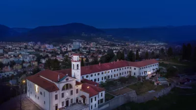 Pogled na samostan z zraka / Foto: Istock