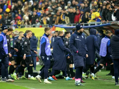 Soccer Football - Nations League - Group Stage - Romania v Kosovo - The National Arena, Bucharest, Romania - November 15, 2024 Kosovo players walk off the pitch before the end of the match Inquam Photos via REUTERS/George Calin ROMANIA OUT. NO COMMERCIAL OR EDITORIAL SALES IN ROMANIA. THIS IMAGE HAS BEEN SUPPLIED BY A THIRD PARTY.