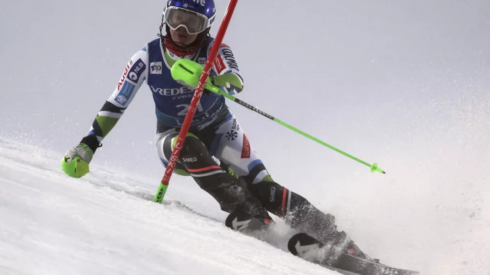 Slovenia's Andreja Slokar speeds down the course during an alpine ski, women's World Cup slalom, in Levi, Finland, Saturday, Nov. 16, 2024. (AP Photo/Marco Trovati)