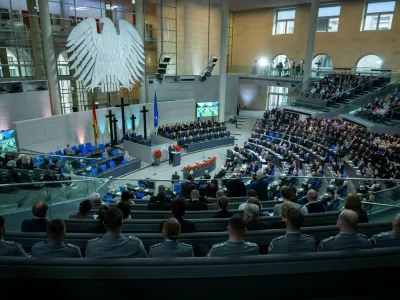 17 November 2024, Berlin: Klaus Iohannis, President of Romania, delivers a speech in the German Bundestag during the central commemoration ceremony for the Remembrance Day, honoring the victims of war and tyranny. Photo: Christophe Gateau/dpa