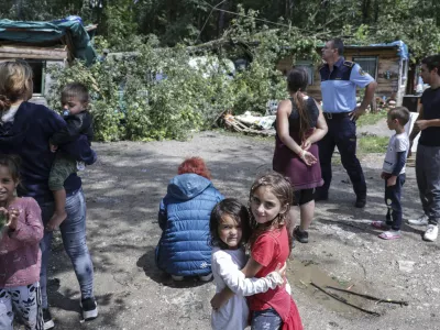 - 25.07.2023- Neurje prizadelo romsko naselje Lepovče v Ribnici //FOTO: Jaka Gasar