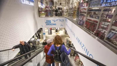 30.11.2024 - Primark je mednarodni trgovec, ki ponuja najnovejšo modo - trgovina za oblačili - obleke - FOTO: LUKA CJUHA