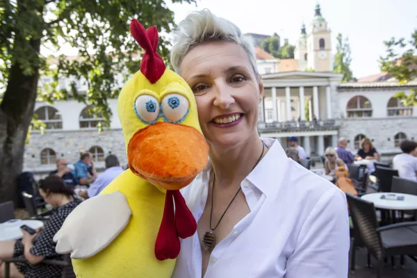 ﻿- 07.08.2019 – Lucija Čirović, lutkarica, igralka, komičarka in ventrilokvistka oziroma trebušna govorka //FOTO: Matjaž Rušt / Foto: Matjaž Rušt