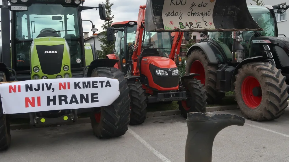 Ig, Ljubljansko barje, kmetje, protest. Foto: Tatjana Pihlar 