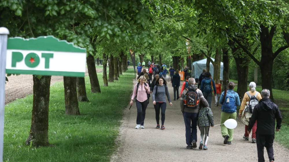 - 07.05.2022 – 64. Pohod Pot ob žici 2022 - Pot spominov in tovarištva (PST) –  //FOTO: Luka Cjuha