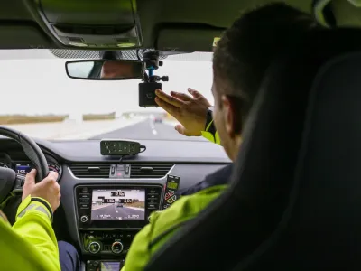 - 09.11.2018  POLICIJA - Specializirana enota za nadzor prometa (SENP) - Sektor prometne policije, Vodnikova 43 v Ljubljani  radarski sistem PROVIDA, video sistem za zagotavljanje varnosti v cestnem prometu.  merjenje hitrosti  lov za prehitrimi vozniki -<br><br> <br><br> <br>//FOTO: Bojan Velikonja