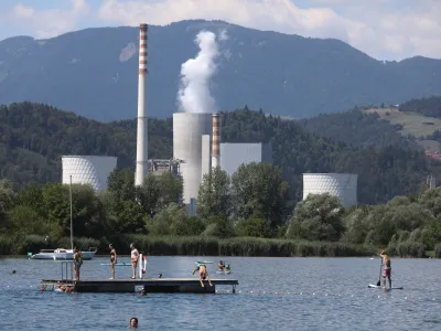 Termoelektrarna Šoštanj - TEŠ 6- 04.08.2022 – Velenje – Velenjska plaža - jezero //FOTO: Luka Cjuha