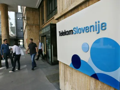 - simbolična fotografija - poslovna stavba Telekom Slovenije -  telekomunikacije - privatizacija, prodaja dravnega premoenja <br><br><br><br><br><br>//FOTO: Toma Skale