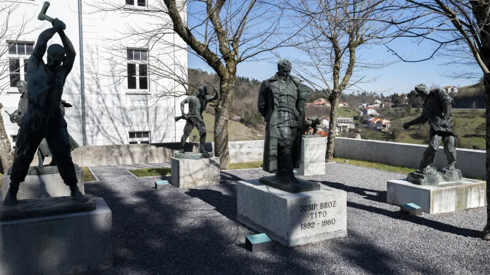 - 17.03.2023 - Park vojaške zgodovine Pivka – vojaški muzej, nacionalna tankovsko-artilerijska zbirka z oklepnimi in drugimi vojaškimi vozili iz druge svetovne, hladne in slovenske osamosvojitvene vojne //FOTO: Nik Erik Neubauer