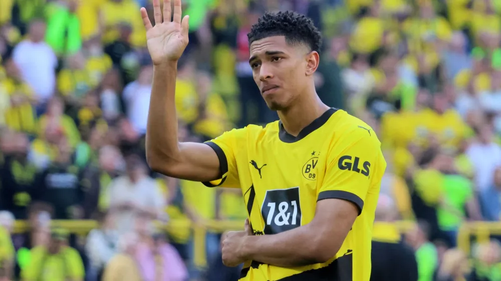 Soccer Football - Bundesliga - Borussia Dortmund v 1. FSV Mainz 05 - Signal Iduna Park, Dortmund, Germany - May 27, 2023 Borussia Dortmund's Jude Bellingham looks dejected after the match REUTERS/Wolfgang Rattay DFL REGULATIONS PROHIBIT ANY USE OF PHOTOGRAPHS AS IMAGE SEQUENCES AND/OR QUASI-VIDEO.