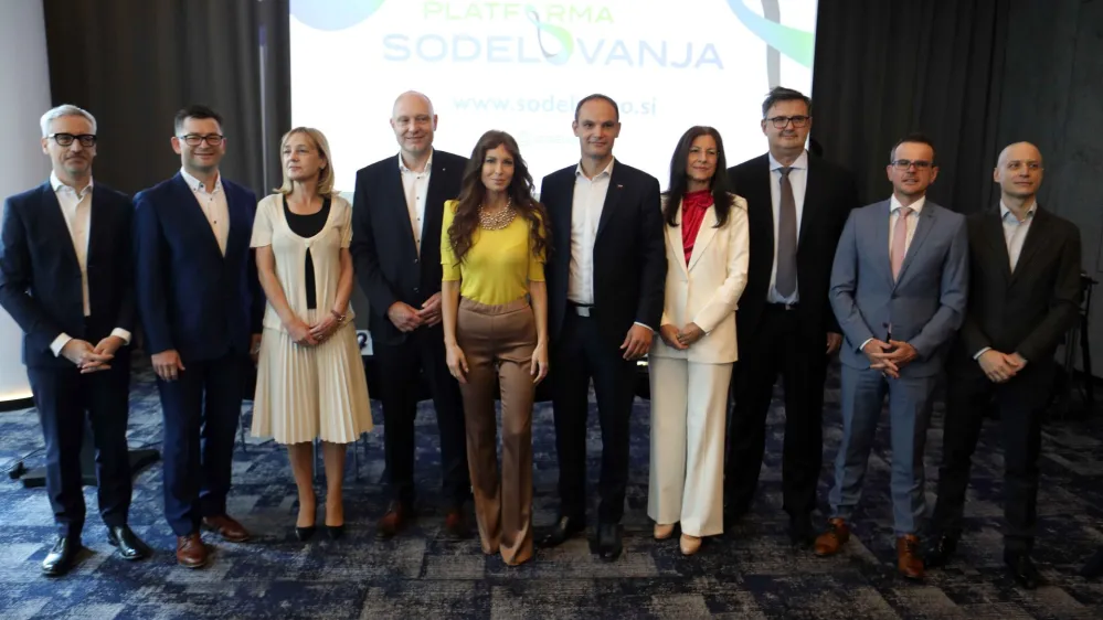 Jernej Pikalo, Rok Ravnikar, Alja Brglez, Mitja Čander, Eva Irgl, Matej Logar, Romana Jordan, XY, Matej Avbelj in Igor Masten<br><br>- 31.05.2023 – Društvo Platforma Sodelovanja – uradna ustanovitev društva poslanca SDS Anžeta Logarja,