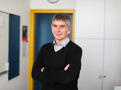 - 12.12.2022 – prof. dr. Marko Stabej, jezikoslovec in pedagog - redni profesor za slovenski jezik na Oddelku za slovenistiko Filozofske fakultete Univerze v Ljubljani. - dnevnikov kolumnist<br> <br>//FOTO: Bojan Velikonja