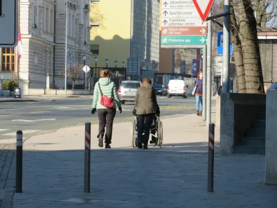 Invalidi, Kranj, ovire