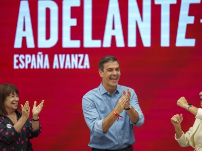 Socialist Workers' Party leader and current Prime Minister Pedro Sanchez, center, applauds during an executive committee meeting in Madrid, Spain, Monday, July 24, 2023. Spain's inconclusive national election has produced one result that will be greeted with relief in European capitals, which like Madrid firmly support the European Union. (AP Photo/Manu Fernandez)