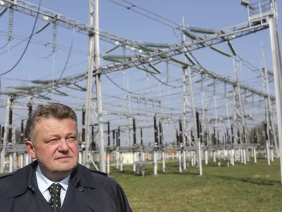 - 06.04.2022 – mag. Aleksander Mervar, menedžer - direktor družbe ELES, sistemskega operaterja elektroenergetskega sistema Slovenije od leta 2013, član nadzornega sveta Kapitalske družbe /FOTO: Jaka GasarOPOMBA: INTERVJU ZA OBJEKTIV 2022