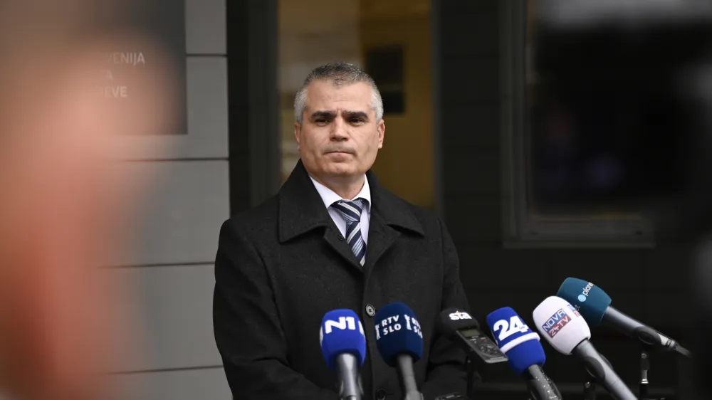 novi generalni direktor Policije Senad Jušić, - 24.02.2023 – Ministrstvo za notranje zadeve - izjava za medije novega generalnega direktorja Policije Senada Jušića po opravljeni primopredaji poslov z dosedanjim v. d. generalnim direktorjem policije Boštjanom Lindavom //FOTO: Nik Erik Neubauer