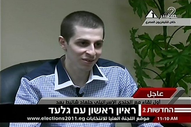 Izraelski vojak Gilad Šalit se je po več kot petih letih ujetništva danes že vrnil v Izrael.