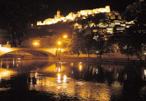 Nočni Tbilisi