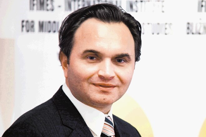 Zijad Bećirović, direktor inštituta za bližnjevzhodne in balkanske študije Ifimes: Hrvaški prsti