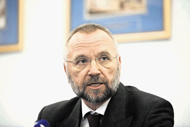 Načrte bodočega direktorja UKC Ljubljana Andraža Kopača (desno)  je javnosti predstavljal kar predsednik sveta bolnišnice...