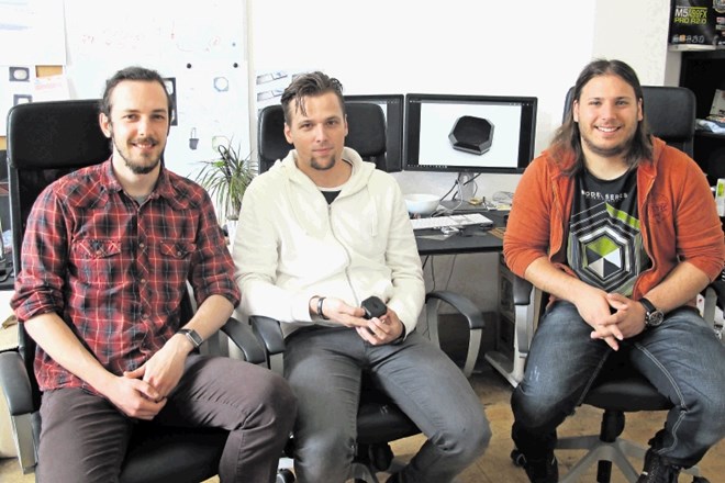 Ekipa Bluejay (z leve proti desni): Luka Perović, strokovnjak za big data, Slobodan Cvijetić, industrijski oblikovalec, ter...