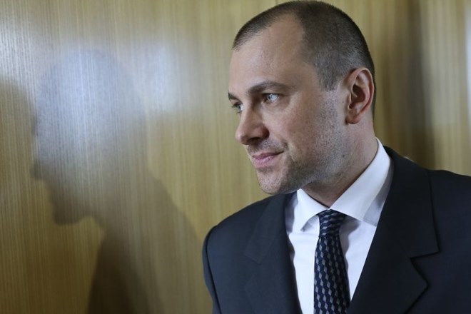 Po februarskem odstopu Janka Medje z vrha NLB je petletni mandat predsednika uprave banke prevzel Blaž Brodnjak.