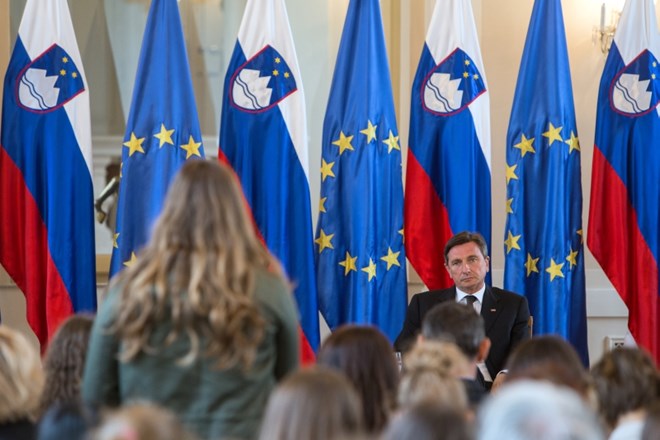 Obraze prihodnosti smo sklenili s podelitvijo priznanj dijakom in s srečanjem s predsednikom Pahorjem