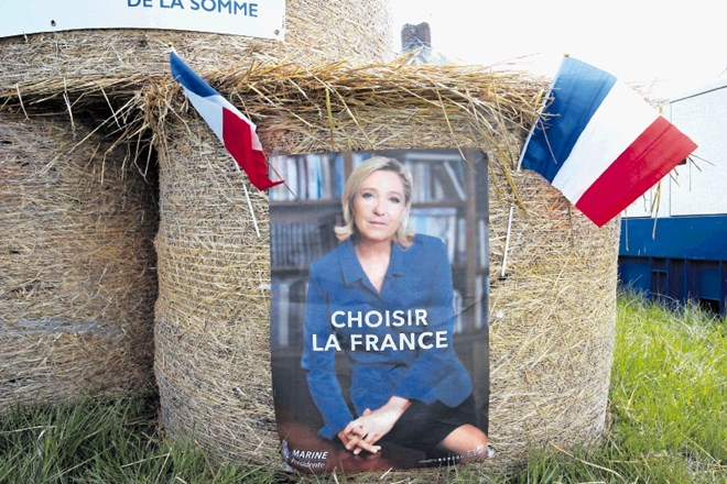 Marine Le Pen, 48 let Po prevzemu vodenja Nacionalne fronte leta 2011 je stranko preusmerila tako, da ji je dodala socialni...