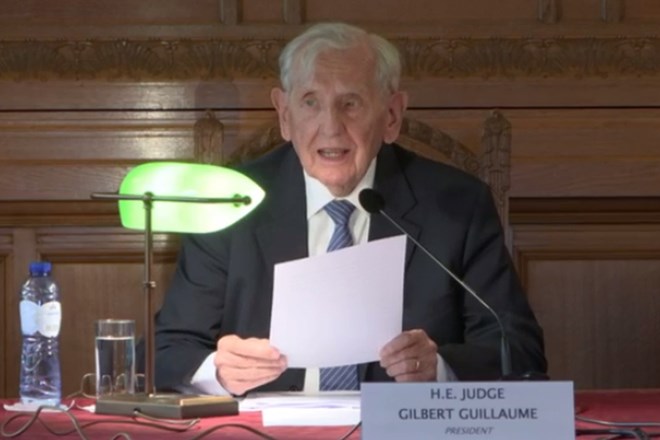 Predsednik arbitražnega sodišča Gilbert Guillaume