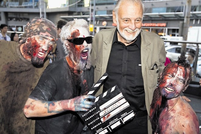 George A. Romero je žive mrtvece, ki so kasneje postali znani kot zombiji, spravil v mainstream.